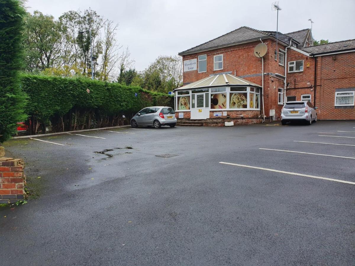 The Handforth Lodge Exterior photo